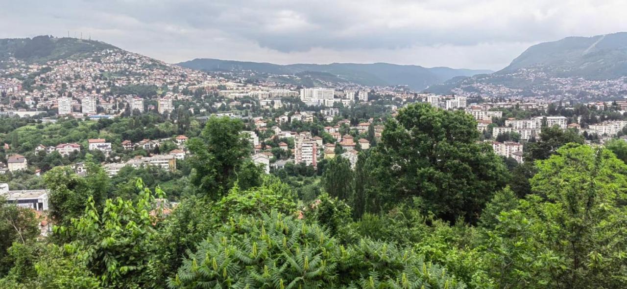 Stan Na Dan Memic Apartment Sarajevo Luaran gambar